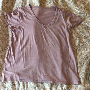 Aerie v-neck tee, M